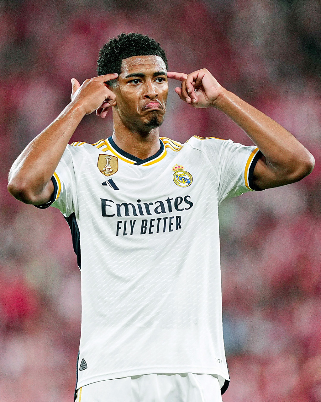 国脚徐新接近加盟云南玉昆，31岁中场驰援保级队，双赢还是冒险？（31岁国脚徐新或将投云南玉昆，中场补强保级军，妙招抑或险棋？）