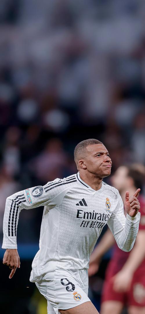 篮球篮网交易传闻不断，管理层保持沉默（篮网交易流言四起，管理层缄默以对）