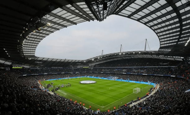 会员大会上施洛特贝克没和凯尔握手，记者：相关人员说没矛盾（会员大会上施洛特贝克未与凯尔握手，记者称相关人士表示双方无矛盾）