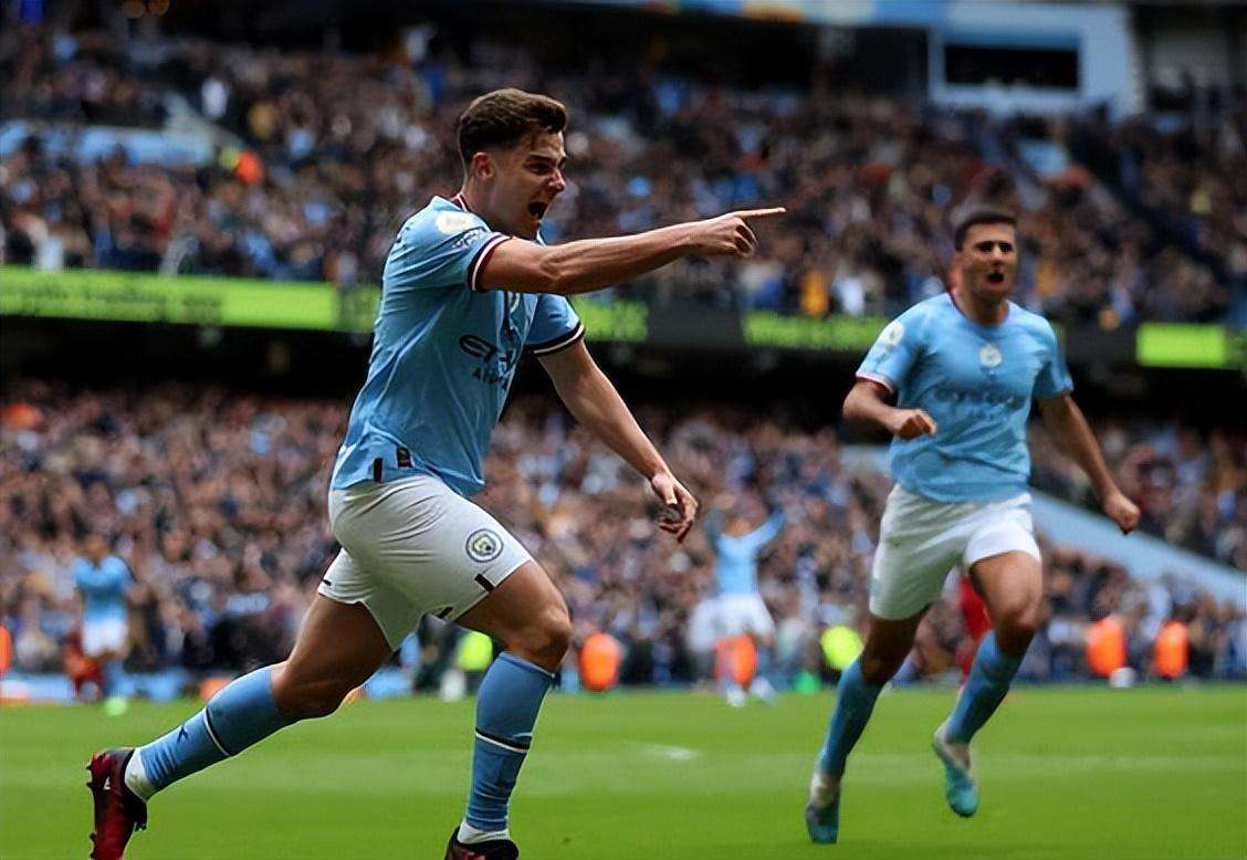 意媒：伊布、费拉拉入选米兰冬奥会火炬传递阵容（意媒：伊布与费拉拉被选为米兰冬奥火炬手）