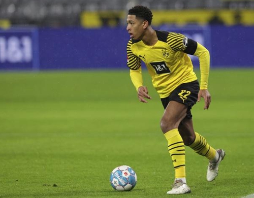 NBA交易市场动态：湖人完成外援引进,（NBA交易快讯：湖人敲定外援加盟）