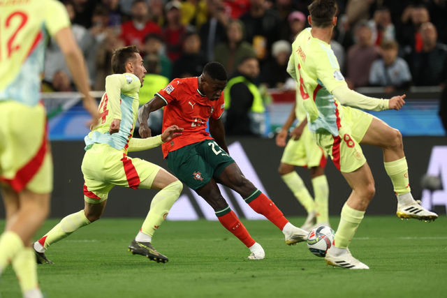 马尔穆什：与萨拉赫交手感觉很棒，相信埃及球迷会为我们骄傲（马尔穆什：与萨拉赫过招令人兴奋，相信埃及球迷会为我们自豪）