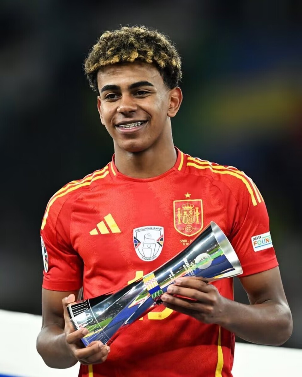 前国米助教：伊布是最难管的球员；阿德是个玻璃般脆弱的天才（前国米助教直言：伊布最难管理，阿德天才却脆如玻璃）