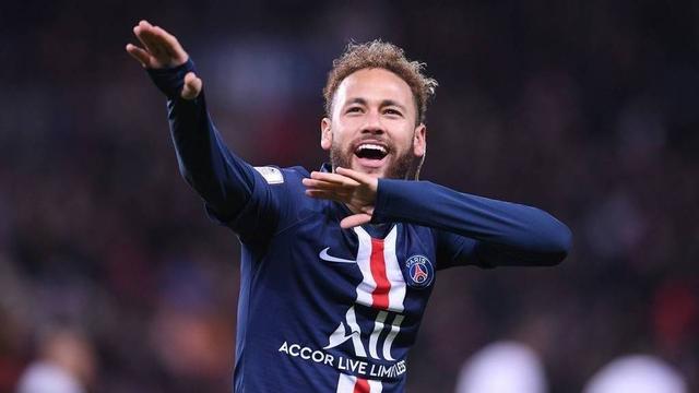 记者：尤文最多500-600万欧年薪续约DV9，球员要求大笔签字费（消息称尤文与DV9续约年薪最多500-600万欧，球员还索要高额签字费）