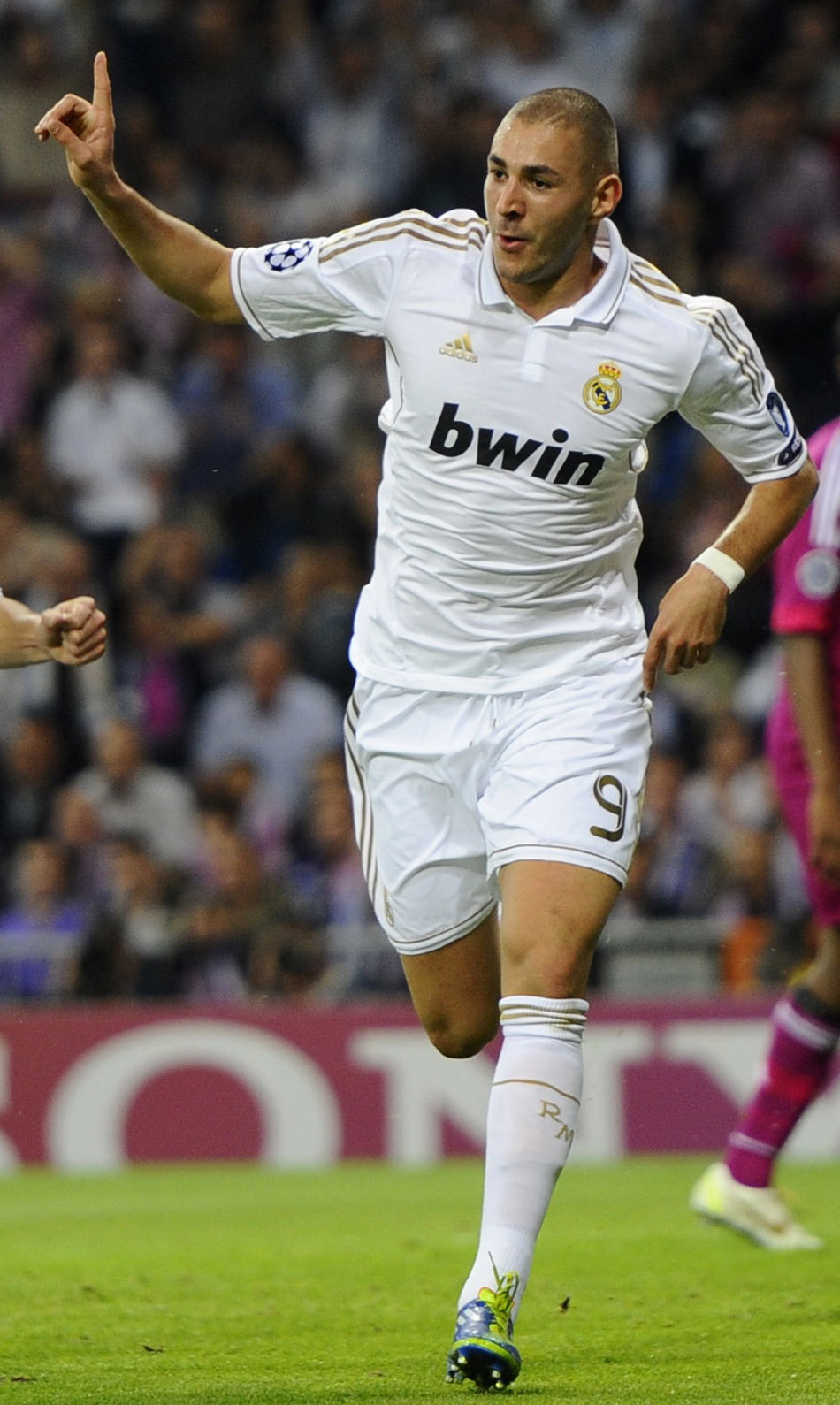 毛伟杰：我和朱鹏宇希望去踢U21联赛，帮助球队冲乙（毛伟杰：与朱鹏宇携手出战U21联赛，助球队冲击中乙）