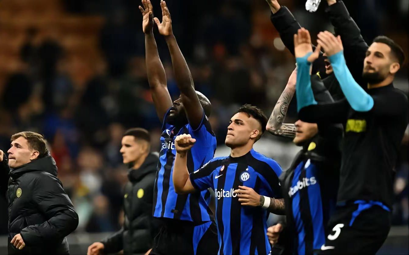 上赛季至今奥利塞德甲助攻22次，同期五大联赛第一（自上赛季至今，奥利塞在德甲贡献22次助攻，位列同期五大联赛第一）