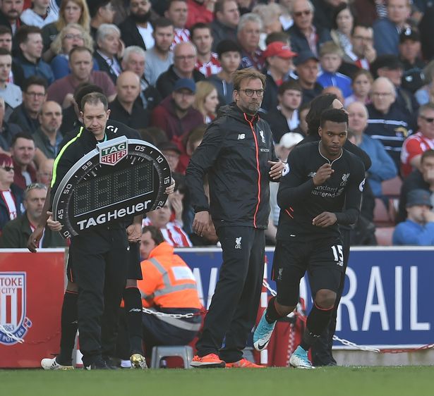 圣保罗官方：奥斯卡被确诊为迷走神经性晕厥，目前情况稳定（圣保罗官宣：奥斯卡确诊迷走神经性晕厥，状态稳定）